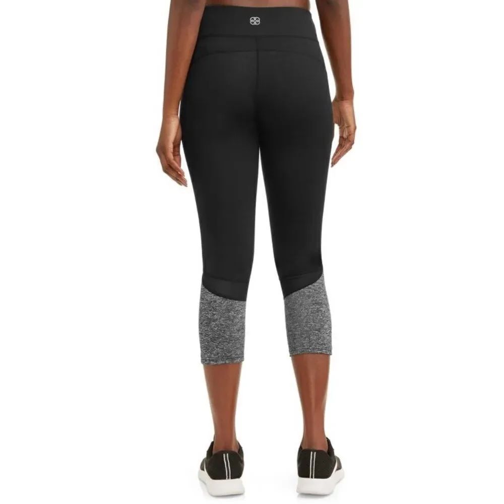 Daisy Fuentes Fit Black & Grey Cropped Leggings Size Medium